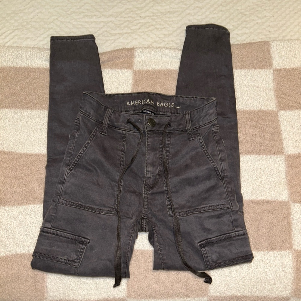 American Eagle Outfitters Women’s Cargo Jeggings